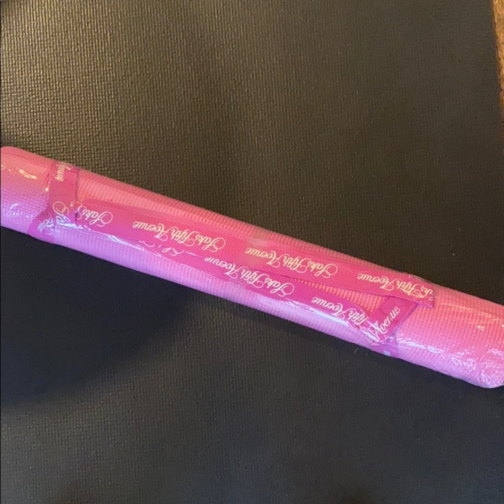 Saks yoga mat